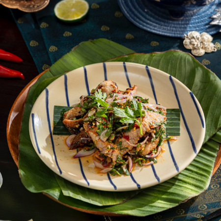 Nọng heo nướng trộn thính